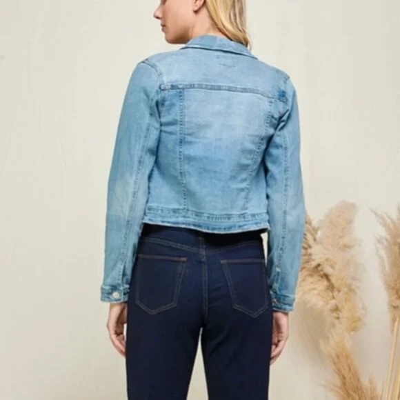 Cropped Light Wash Jean Jacket - Picture 2 of 2
